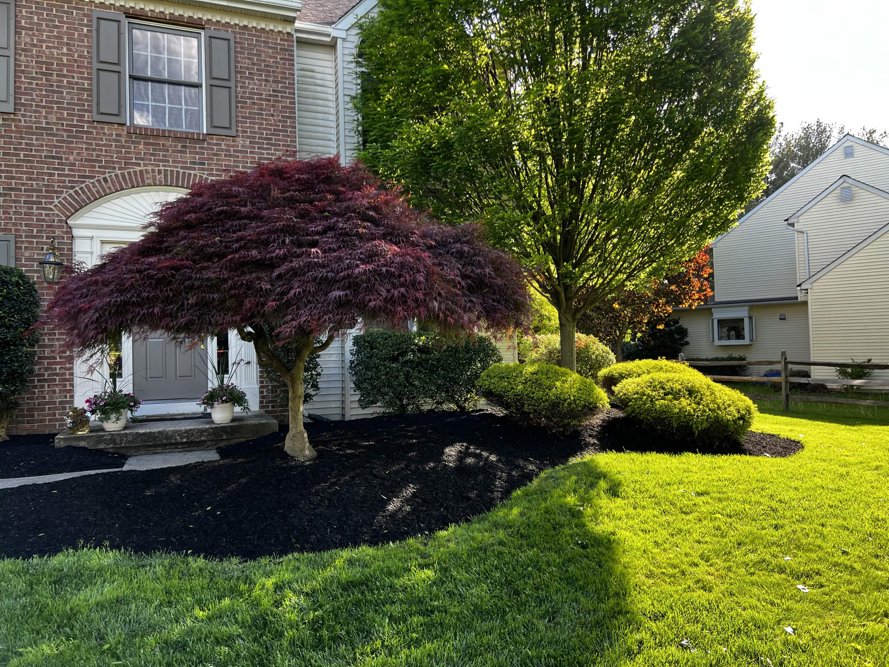 Mulch installation in Hilltown
